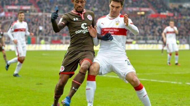 VfB Stuttgart setzte sich knapp gegen den FC St. Pauli durch. Foto: Axel Heimken