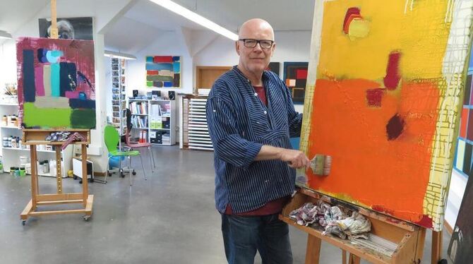 Mark Rothko gehört zu seinen Idolen: Friedhelm Wolfrat in seinem Atelier in der Gustav-Wagner-Fabrik.