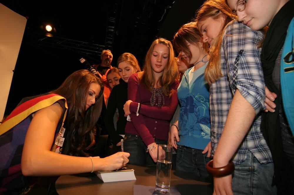 miss_germany_zms_november2009_39 (jpg)