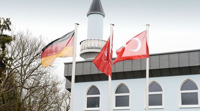 Die Yunus-Emre-Moschee in der Wörthstraße. Foto: Trinkhaus