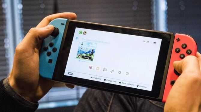 Nintendo will mit der Switch an die Tradition seiner mobilen Spielegeräte und auch an den großen Erfolg der Wii-Konsole vor z