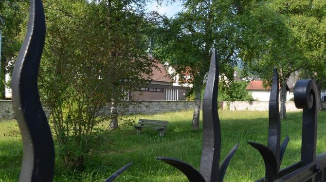 Der alte Friedhof in  Oberhausen wird zu einem Park der Stille.