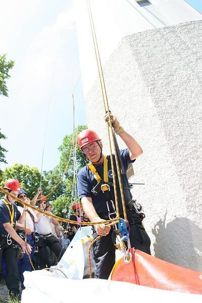 100_jahre_schoenbergturm_unterhose_8 (JPG)