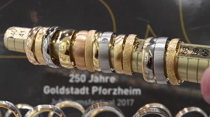 Goldene Trauringe aus Pforzheim.