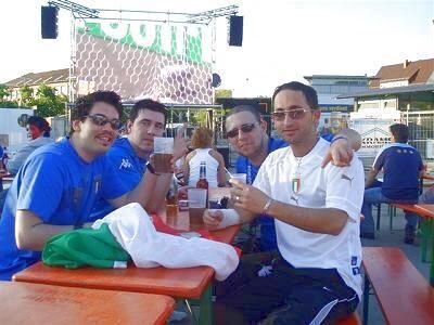 luciox_laura_italienische_fans_2 (jpg)