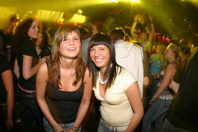 aFaerbe_400_AEG_Party15 (jpg)