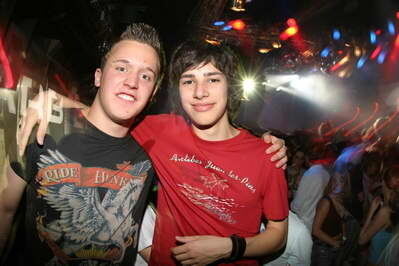 aFaerbe_400_AEG_Party8 (jpg)