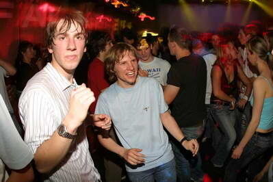 aFaerbe_400_AEG_Party9 (jpg)