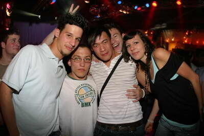 aFaerbe_400_AEG_Party10 (jpg)