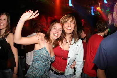 aFaerbe_400_AEG_Party6 (jpg)