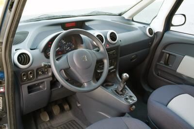 der_peugeot_1007_5 (jpg)