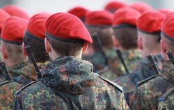 Bei der Bundeswehr gibt es derzeit 275 Verdachtsfälle rechtsextremer Delikte. Foto: Jens Wolf/Symbolbild