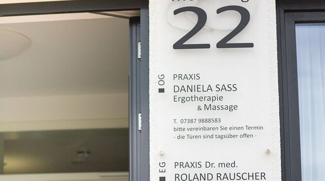 Das Gesundheitszentrum in Bernloch, wie es die Patienten lange kannten. Dr. Roland Rauscher ist nun aus dem Projekt ausgestieg Das Gesundheitszentrum in Bernloch, wie es die Patienten lange kannten. Dr. Roland Rauscher ist nun aus dem Projekt ausgestieg