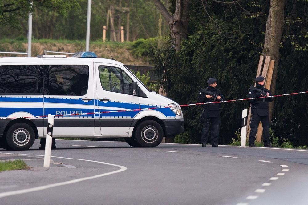 Anschlag auf BVB-Bus