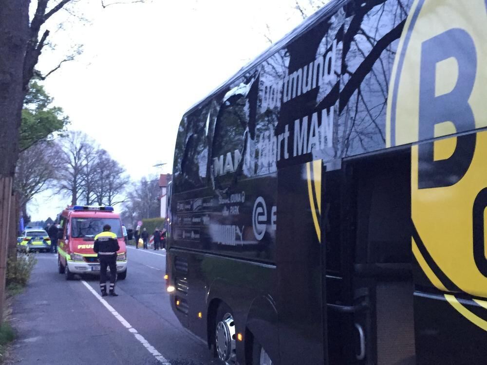 Anschlag auf BVB-Bus