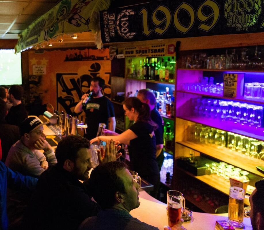 Anschlag auf BVB-Bus