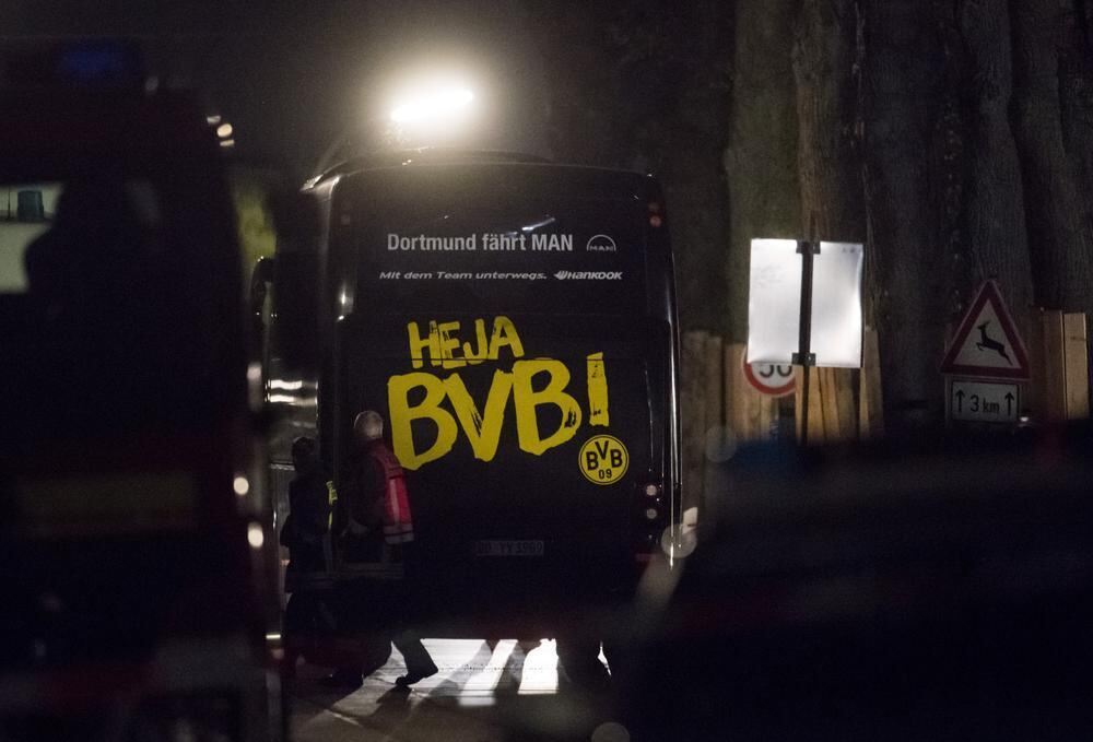 Anschlag auf BVB-Bus