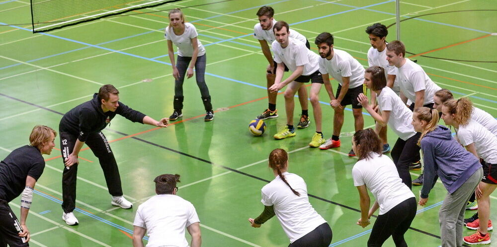 Abi-Volleyball-Training mit den Profis des TV Rottenburg
