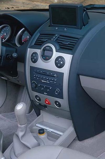 renault_megane_cabriolet_8 (jpg)