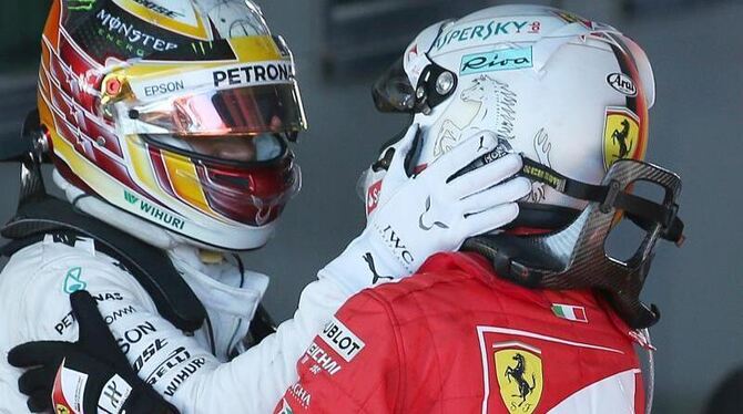 Mercedes-Pilot Lewis Hamilton und Ferrari-Star Sebastian Vettel werden sich auch in Sotschi wieder einen heißen Kampf liefern