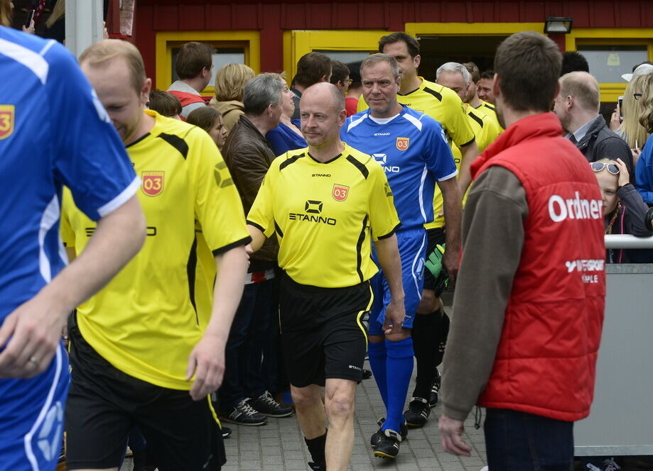 Promi-Benefiz-Kick in Tübingen