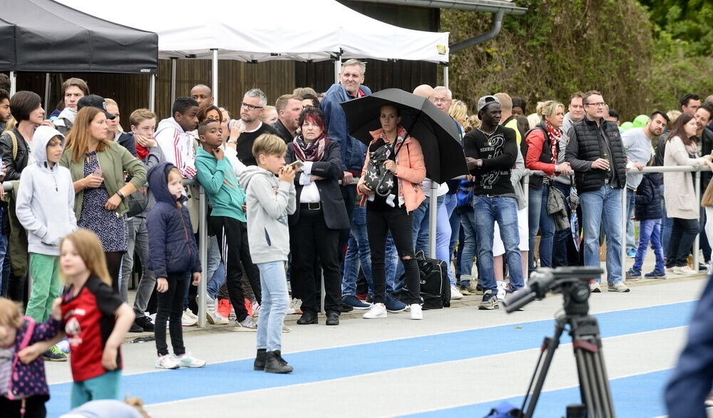 Promi-Benefiz-Kick in Tübingen