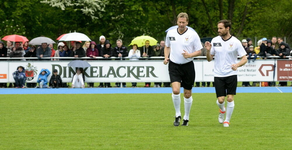 Promi-Benefiz-Kick in Tübingen