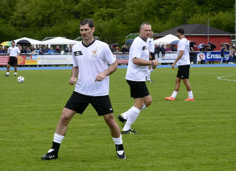 Promi-Benefiz-Kick in Tübingen