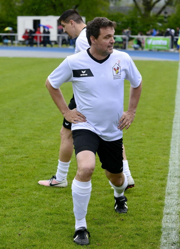 Promi-Benefiz-Kick in Tübingen