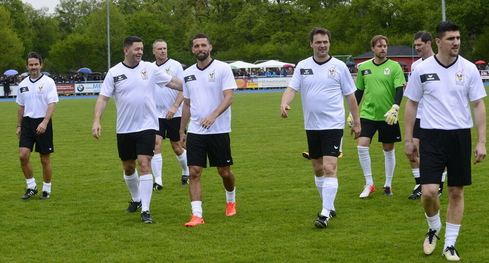 Promi-Benefiz-Kick in Tübingen