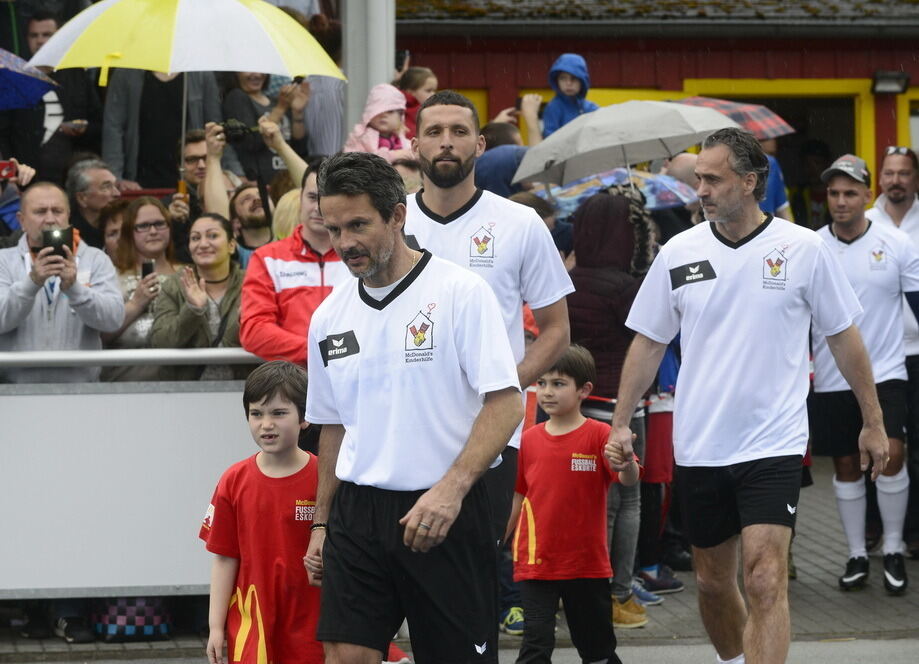 Promi-Benefiz-Kick in Tübingen