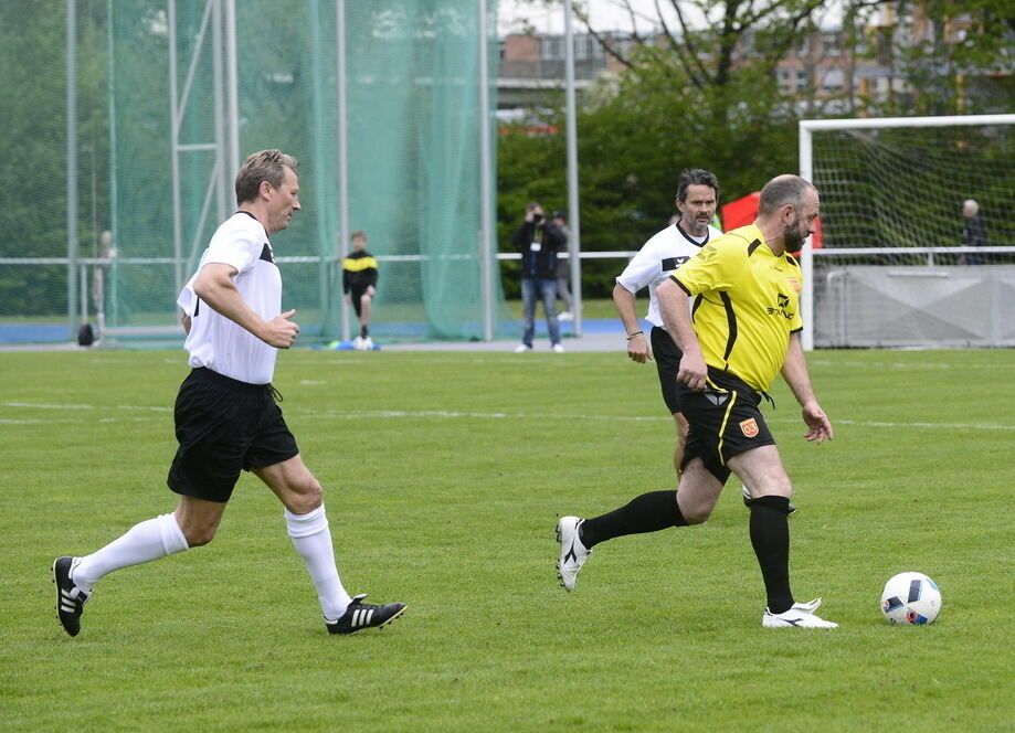 Promi-Benefiz-Kick in Tübingen