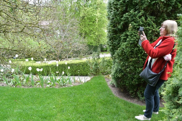 Führung durch das Gartenkunstwerk von Roland Doschka