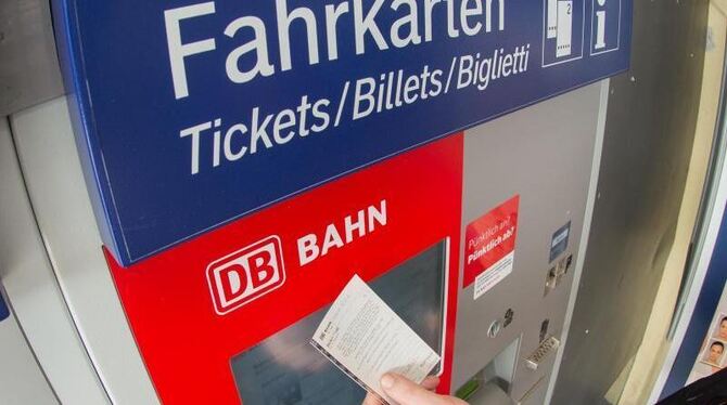Die Bahn plant, das digitale Ticketing einzuführen. Foto: Armin Weigel