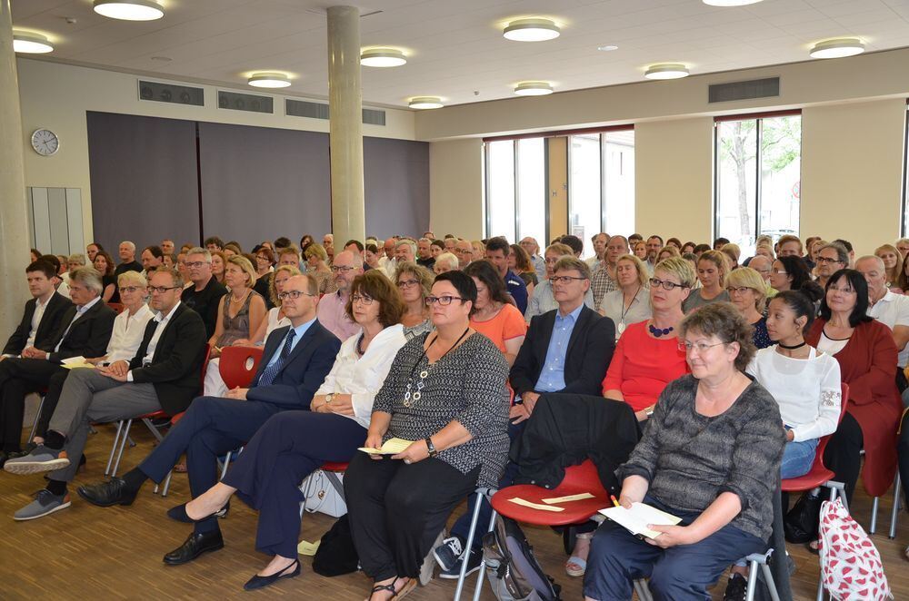 Wilhelm-Hauff-Realschule Pfullingen feiert Erweiterung