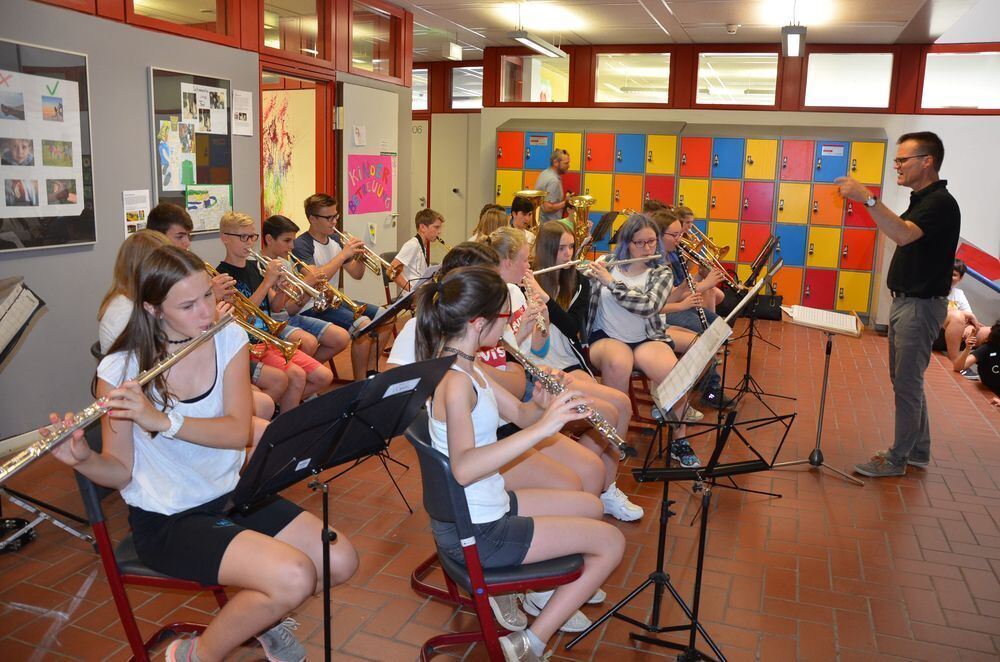 Wilhelm-Hauff-Realschule Pfullingen feiert Erweiterung
