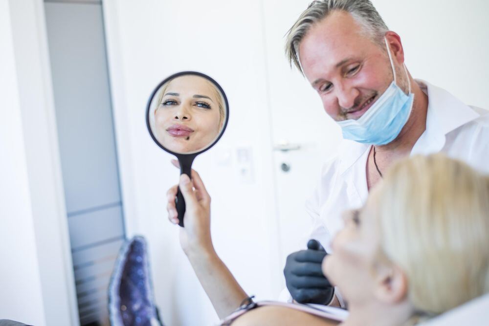 Volle Lippen für Micaela Schäfer: Die OP in Bildern