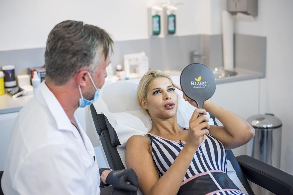 Volle Lippen für Micaela Schäfer: Die OP in Bildern