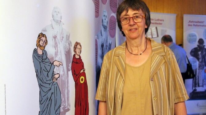 Sybille Biermann-Rau eröffnete die Ausstellung in Tübingen. Sybille Biermann-Rau eröffnete die Ausstellung in Tübingen.