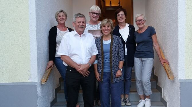 Der neue Vorstand der Pfullinger Kulturhausinitiative i'kuh: (von links)  Inge Haselmaier, Werner Eichinger, Chris Westphal, And