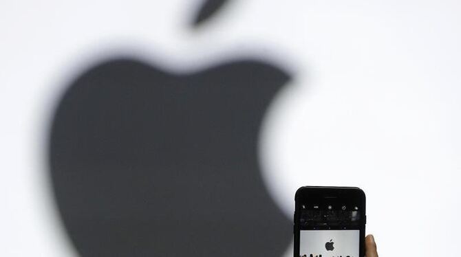 Apple rechnet für das laufende Quartal mit einem Umsatz zwischen 49 und 52 Milliarden Dollar - vor einem Jahr waren es knapp