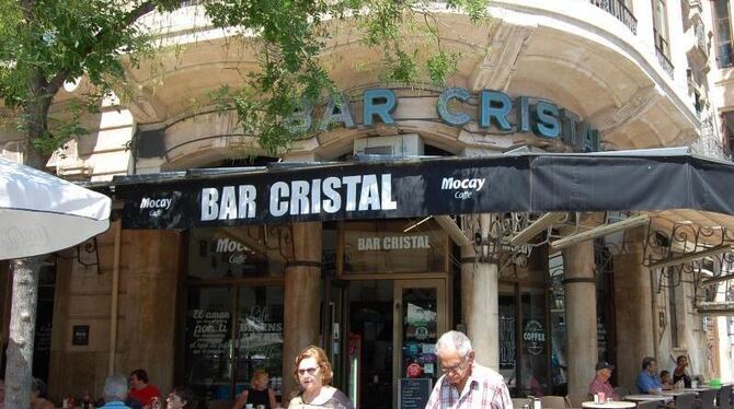 Auch die Bar Cristal an der Placa d'Espanya in Palma de Mallorca muss wegen des Immobilien-Booms schließen. Patrick Schirmer