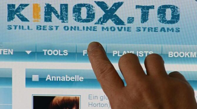 Kinox.to verlinkt auf raubkopierte Medieninhalte wie Kinofilme. Der mutmaßliche Betreiber ist nach jahrelanger Flucht gefasst