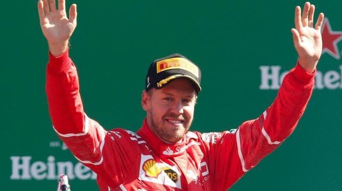Steht beim Großen Preis von Singapur und Erfolgszwang: Sebastian Vettel. Foto: Luca Bruno