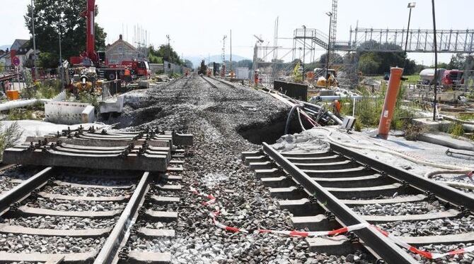 Seit dem 12. August ist die wichtige Nord-Süd-Verbindung zwischen Rastatt und Baden-Baden gesperrt. Foto: Uli Deck