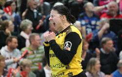 Emotional: TuS-Torhüterin Jasmina Jankovic zeigte  eine sehr gute Leistung in Blomberg. Die eingewechselte Isabell Roch beeindru
