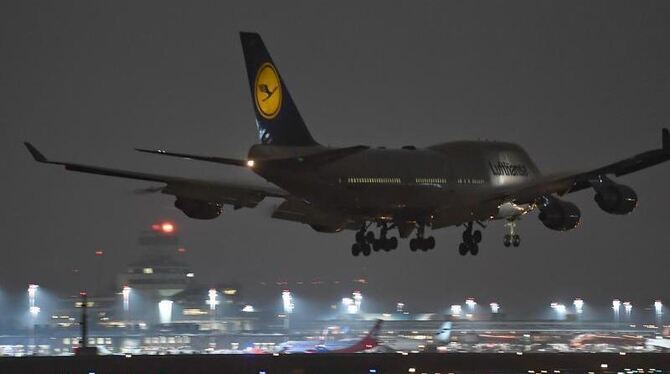 Die Lufthansa hat ab Januar 1000 weitere innerdeutsche Flüge pro Monat angekündigt. Foto. Britta Pedersen Foto: Britta Peders