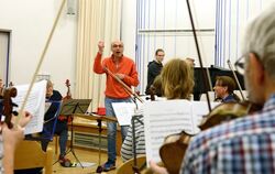 Zum 40. Herbstkonzert gönnt sich  das Metzinger  Kammerorchester Mozarts einziges und selten gespieltes Konzert für zwei  Klavie