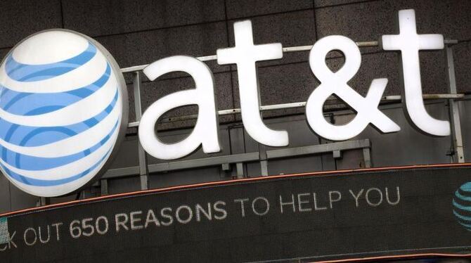 Das AT&T-Logo in New York. Das US-Justizministerium hat eine Fusion des Kommunikationsriesen mit Time Warner zunächst verhind