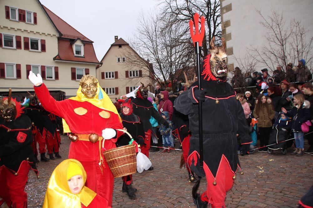 Narrenumzug der Uschlaberghexa in Pfullingen 2018